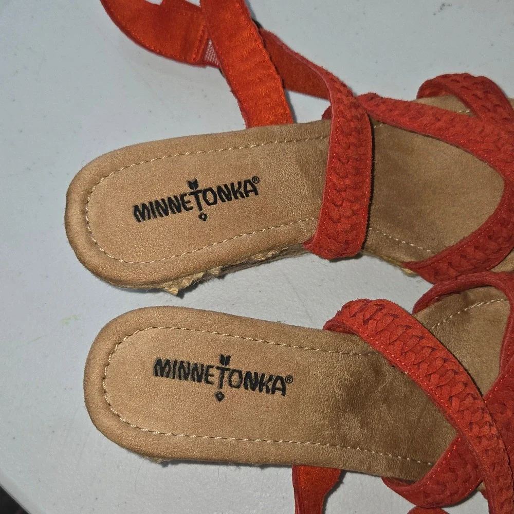 Minnetonka Red Suede Braided Espadrille Wedge Sandals Womens Size 7 Strappy Boho